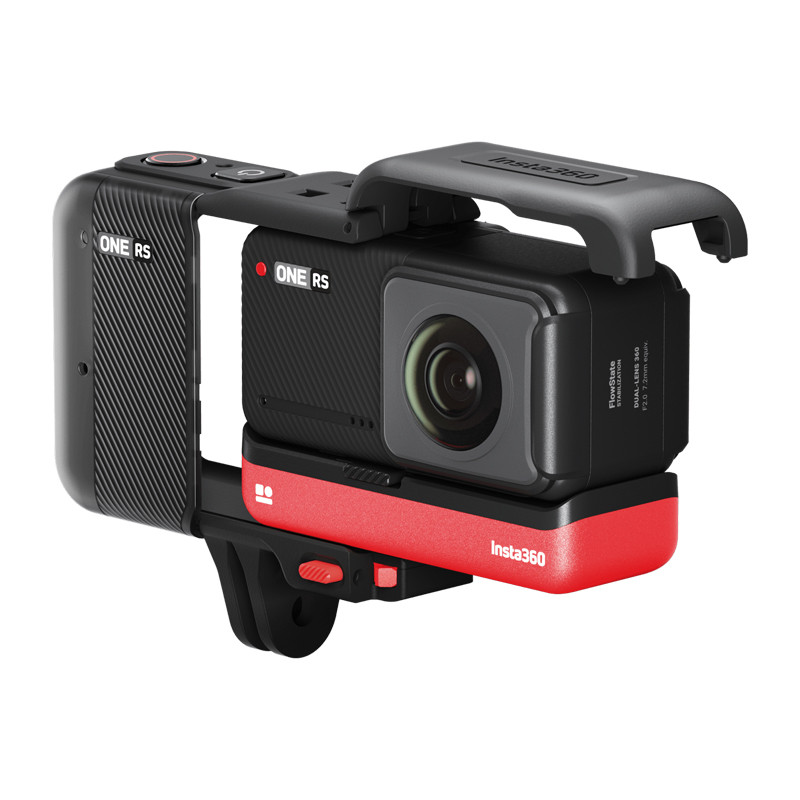 دوربین فیلم برداری ورزشی اینستا 360 مدل INSTA360 ONE RS TWIN EDITION  به همراه لوازم جانبی ضد آب غواصی
