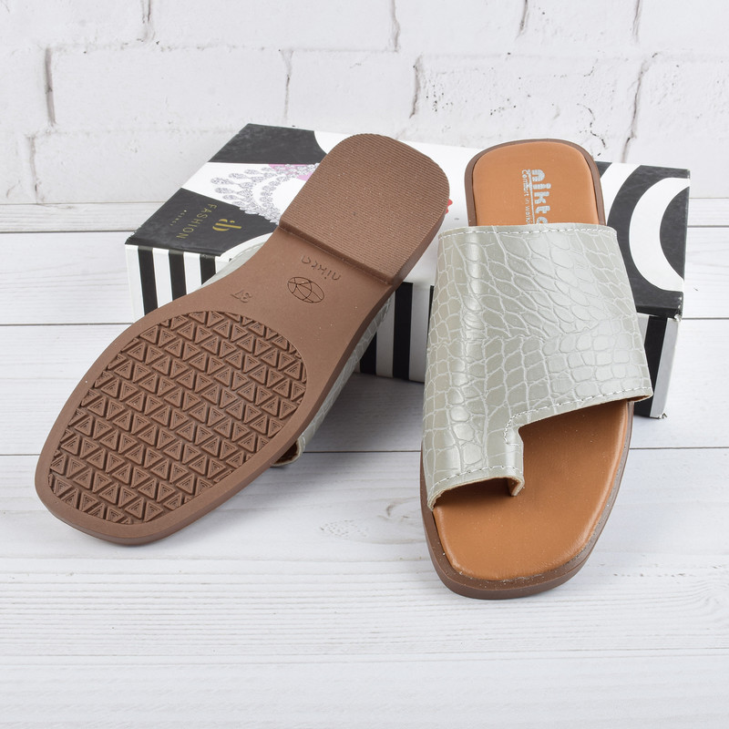 دمپایی لاانگشتی زنانه نیکتا مدل پوست ماری GRY.2866