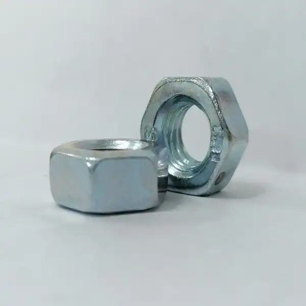 مهره مدل M10 بسته 100 عددی