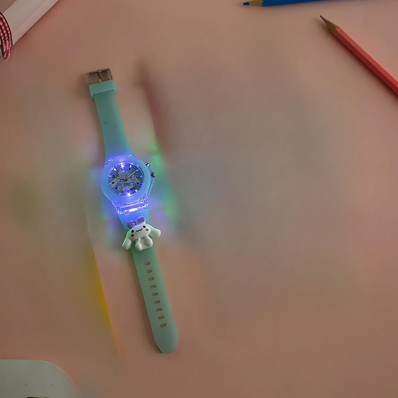 ساعت مچی عقربه‌ای کوارتز بچگانه مدل چراغدار بند سیلیکونی طرح اَبرَک