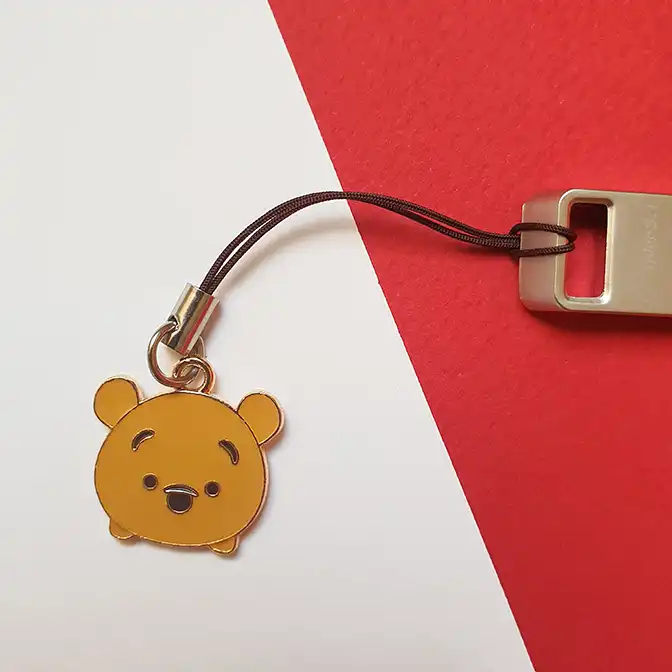 آویز نگهدارنده فلش مموری مدل پو و دوستانش بسته چهار عددی