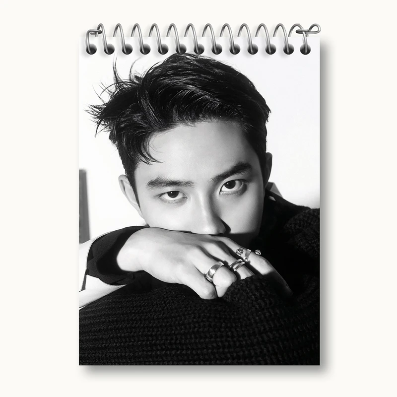 دفتر یادداشت 50 برگ خندالو مدل کیونگسو گروه اکسو EXO کد 16847