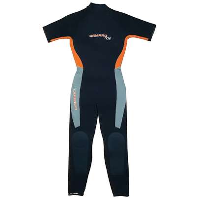 راهنمای خرید لباس غواصی زنانه و مردانه و ست کامل آن مدل دست دوم با قیمت مناسب و ارزان