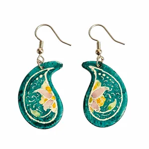 گوشواره دست ساز زنانه مدل ۰۵۳