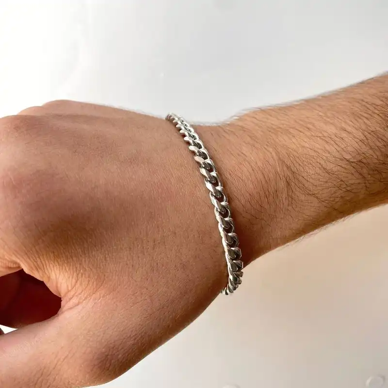 دستبند مدل زنجیری کد ۰۰۲