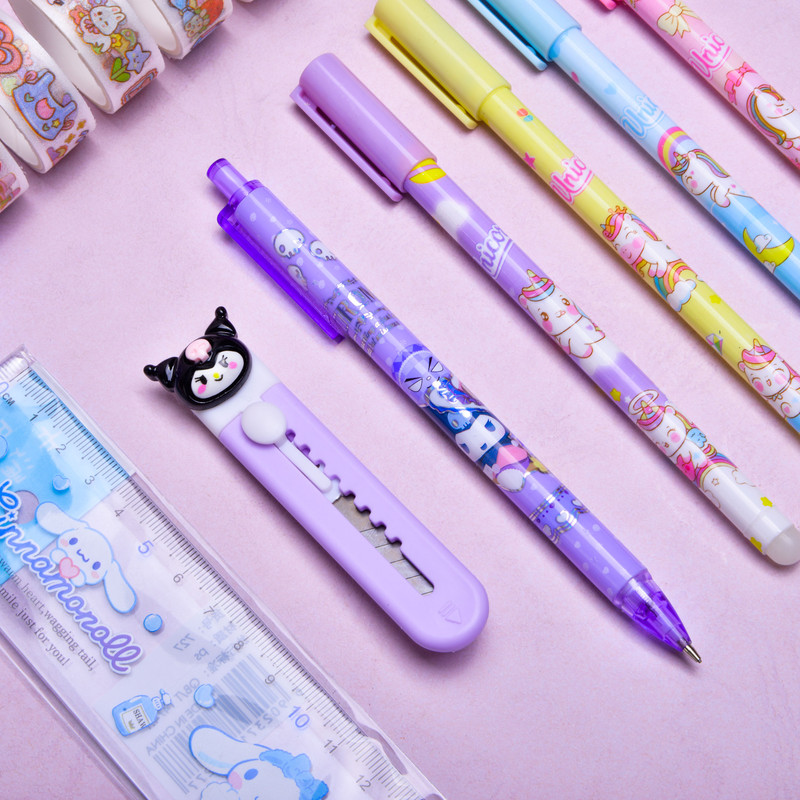 بسته لوازم تحریر مدل کرومی و گروه سانریو بسته 22 عددی