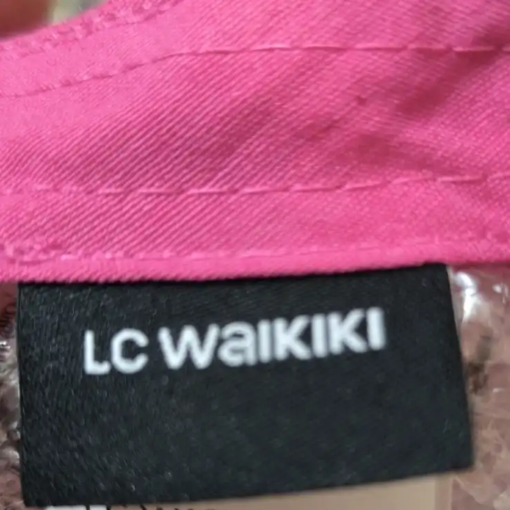 کلاه کپ زنانه ال سی وایکیکی مدل SWEET DESERT