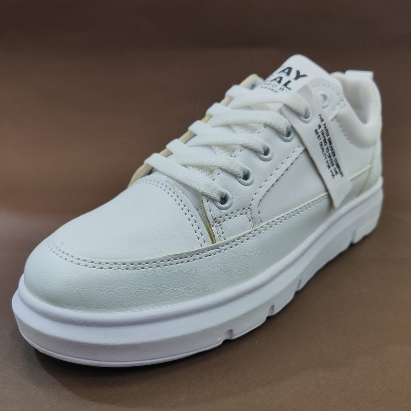 کفش روزمره زنانه مدل 2025