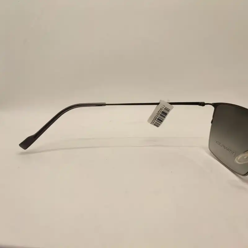 عینک آفتابی تیتان فلکس مدل 824115