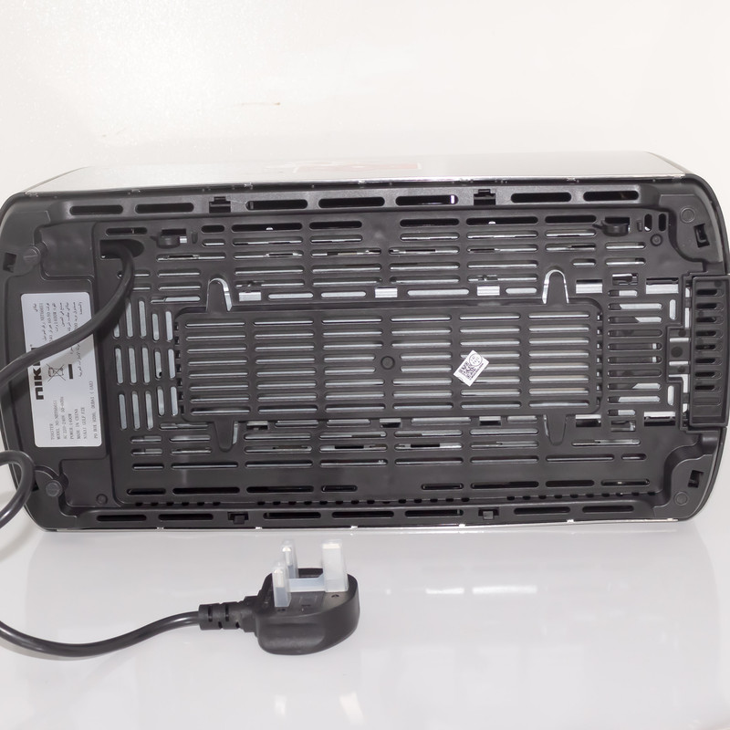 توستر نیکای مدل NBT-666-S1