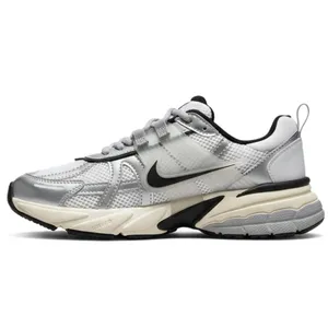 کفش پیاده‌روی مدل v2k