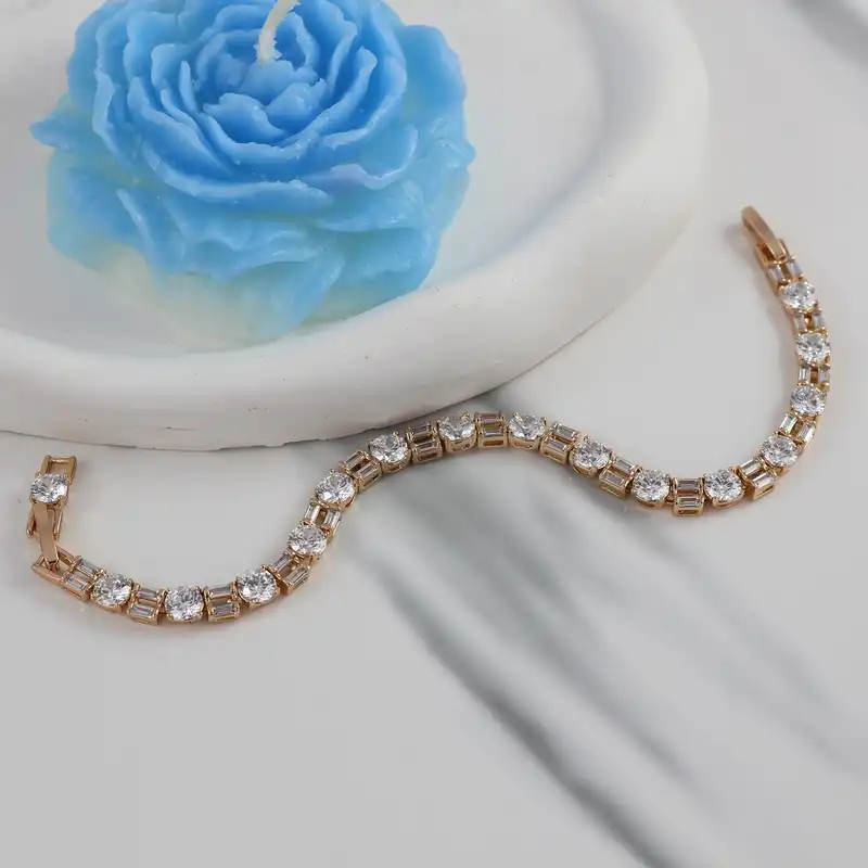 دستبند زنانه ژوپینگ مدل DD479