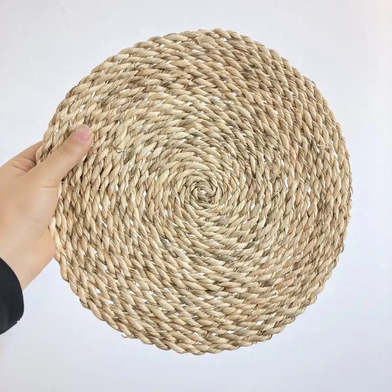 زیر بشقابی حصیری مدل نرگس