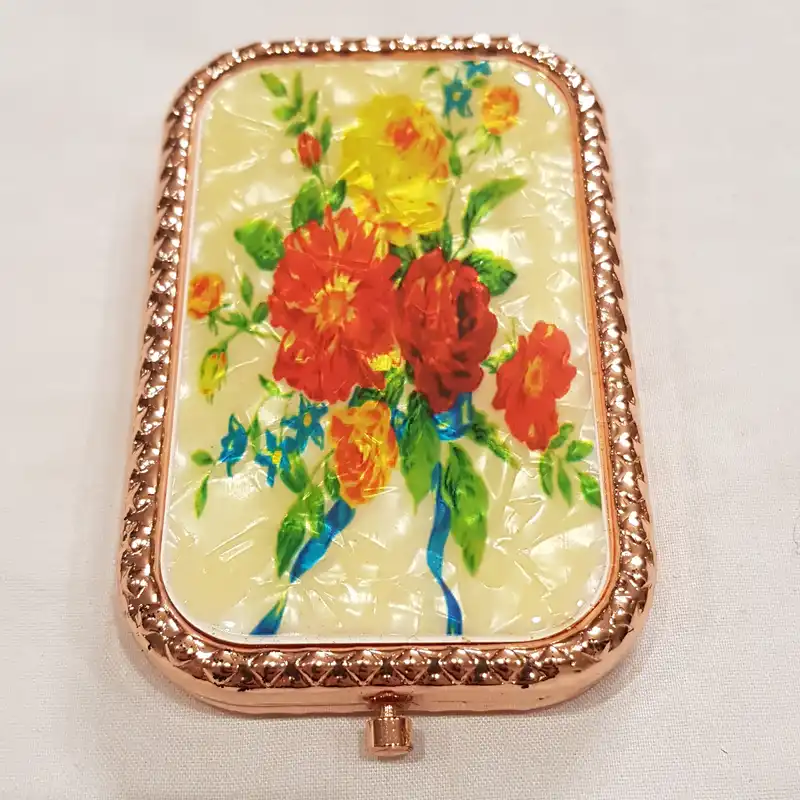 آینه جیبی مدل دسته گل داوودی کد 2569