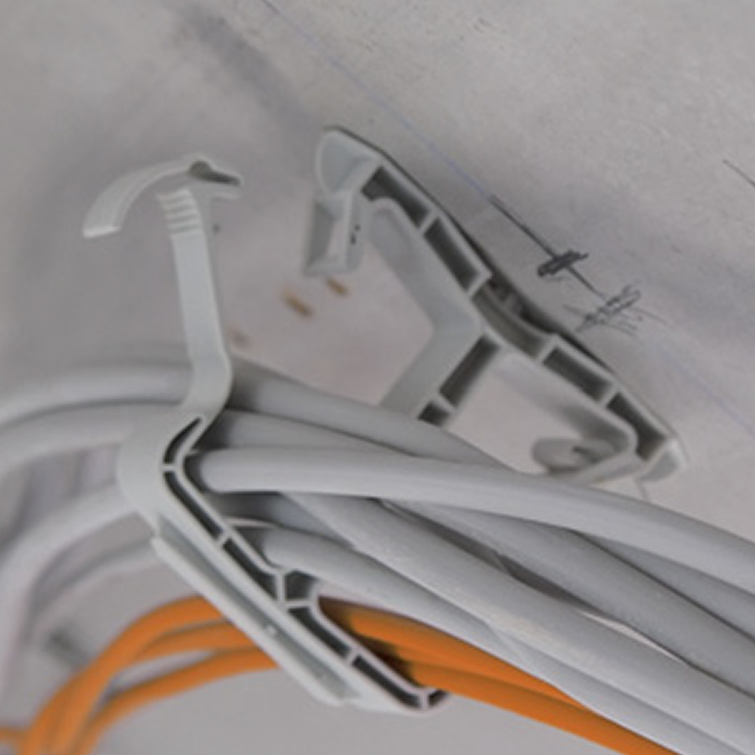 سوپر بست نگه دارنده کابل  مدل SH-15