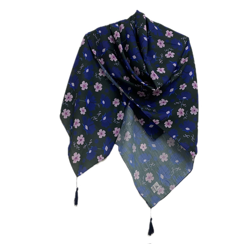 روسری دخترانه مدل نخ اسپان منگوله دار کد 1632