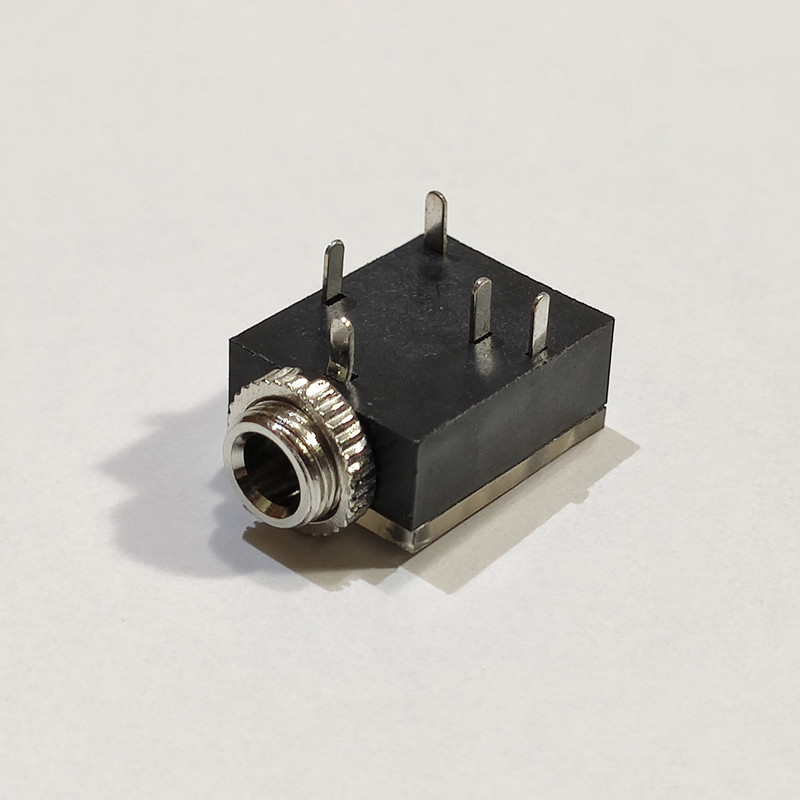 سوکت مادگی هدفون کد 3.5mm_aux بسته 12 عددی