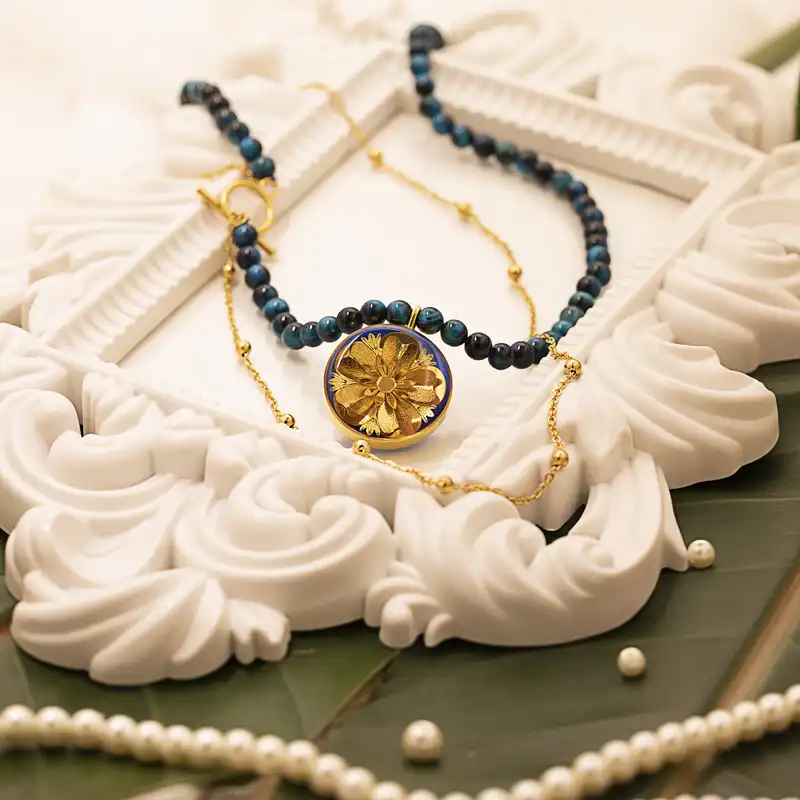 گردنبند زنانه مارک گلد طرح گل نیلوفر کد GN3084