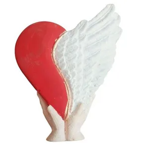 استند تزئینی مدل قلب بالدار