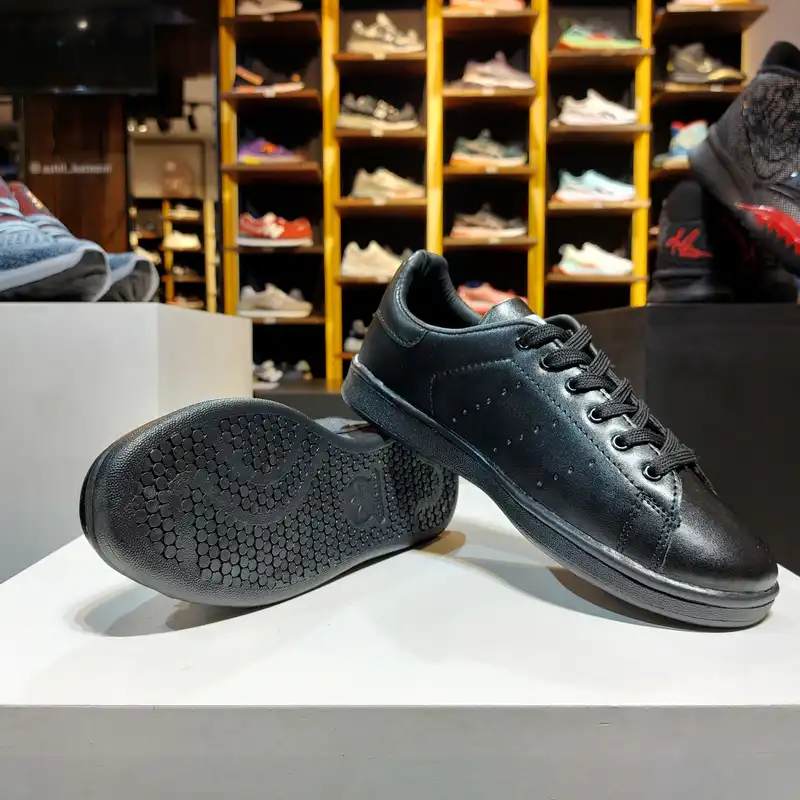 کفش پیاده روی مدل stan smith bkall-122002009