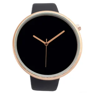 ساعت مچی عقربه ای مدل CLASSIC کد 705