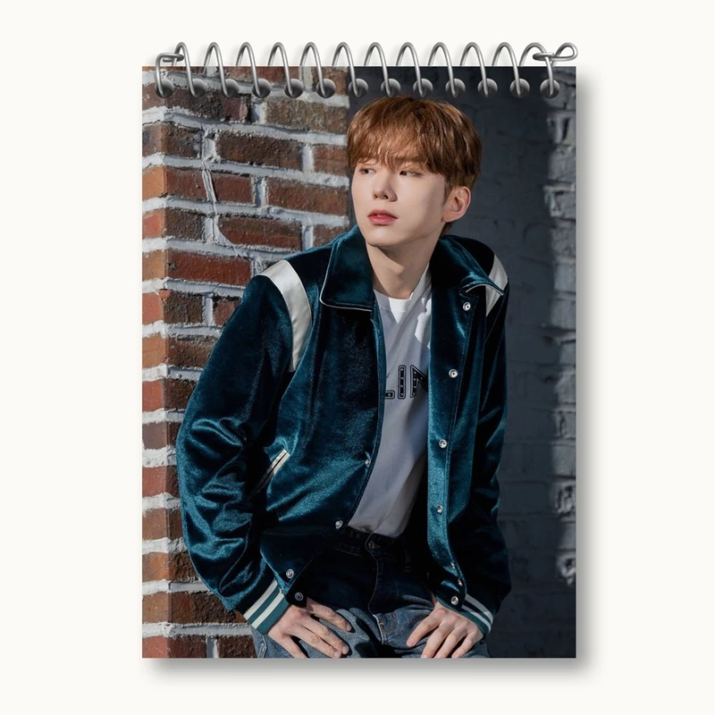 دفتر یادداشت 50 برگ خندالو مدل کیهیون گروه مانستا اکس MONSTA X کد 21151