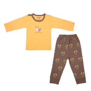 ست تی شرت و شلوار نوزادی پسرانه بی بی گیفت طرح گاو کد 14