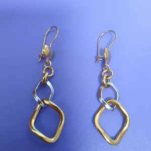گوشواره طلا 18 عیار زنانه  گالری یارطلا کد AG04 