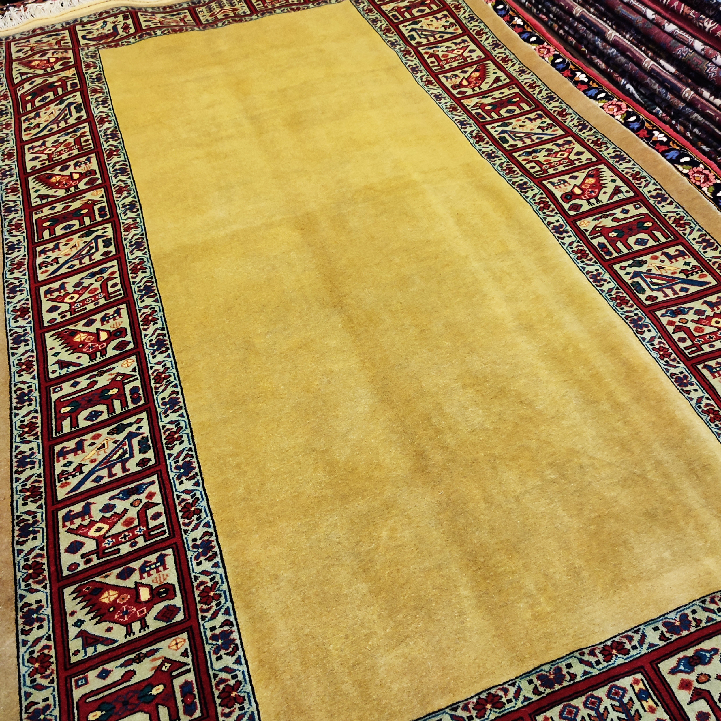 فرش دستبافت چهار متری طرح کف ساده کد AA348 فرش دستبافت چهار متری طرح کف ساده کد AA348