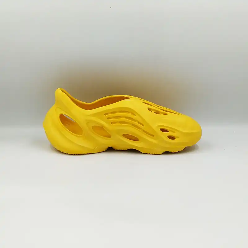 کفش ساحلی مدل 1927927 رنگ زرد