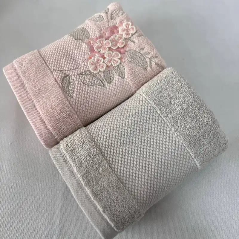 سرویس حوله کارینا مدل گلدیونا کد 02 مجموعه 8 عددی