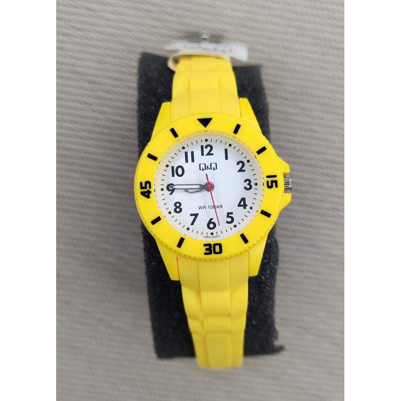 ساعت مچی عقربه ای بچگانه کیو اند کیو مدل V26A-002VY ساعت مچی عقربه ای بچگانه کیو اند کیو مدل V26A-002VY