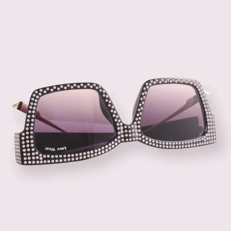 عینک آفتابی زنانه لاو ور مدل 4126SB