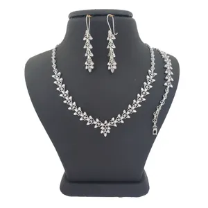 نیم ست نقره زنانه ترمه ۱ مدل تراش کد S 0019