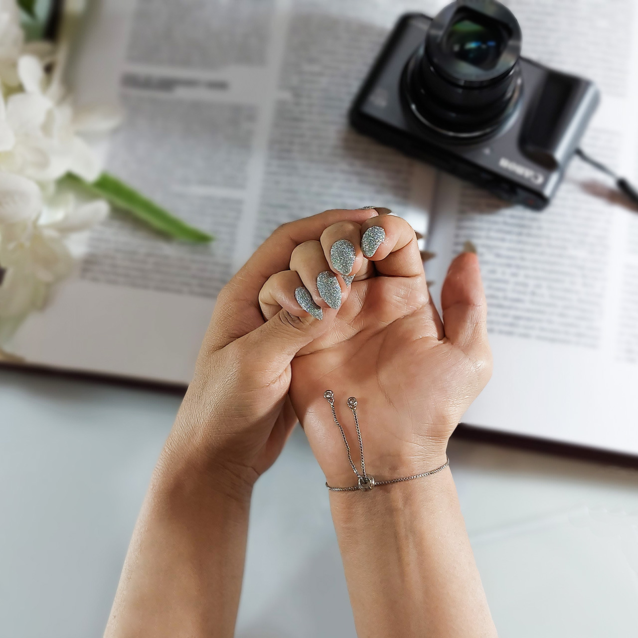 دستبند نقره زنانه مدل AV189B-S8 C4 دستبند نقره زنانه مدل AV189B-S8 C4