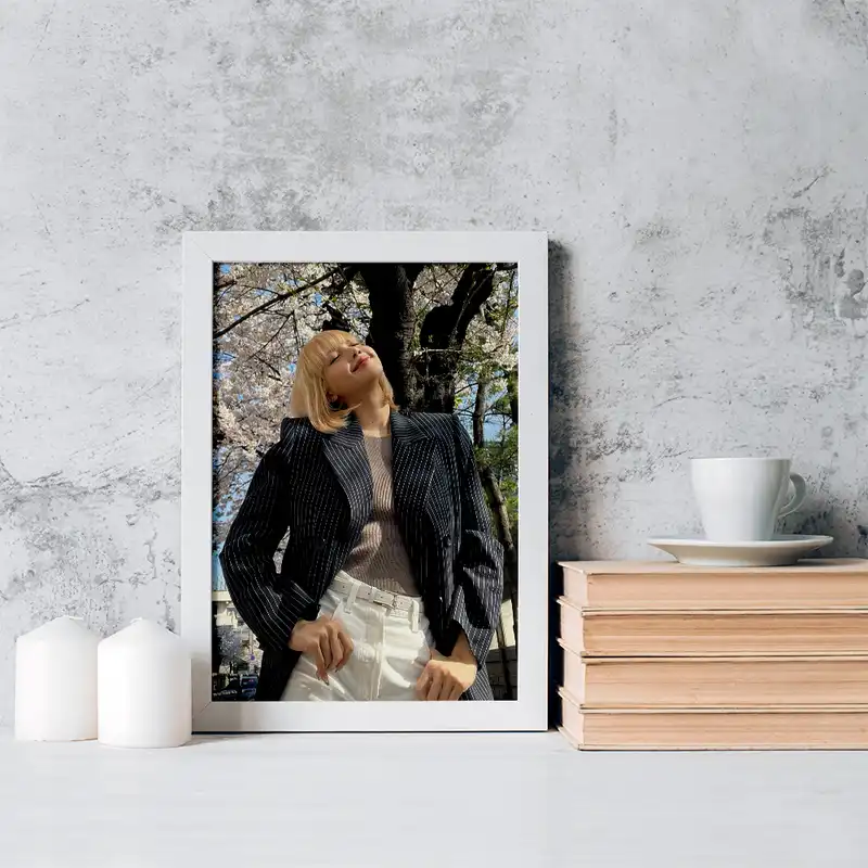 تابلو خندالو مدل لیسا گروه بلک پینک کد 16768