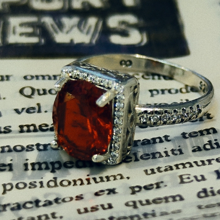 انگشتر نقره زنانه مدل سنگ یاقوت صنعتی کد 7400