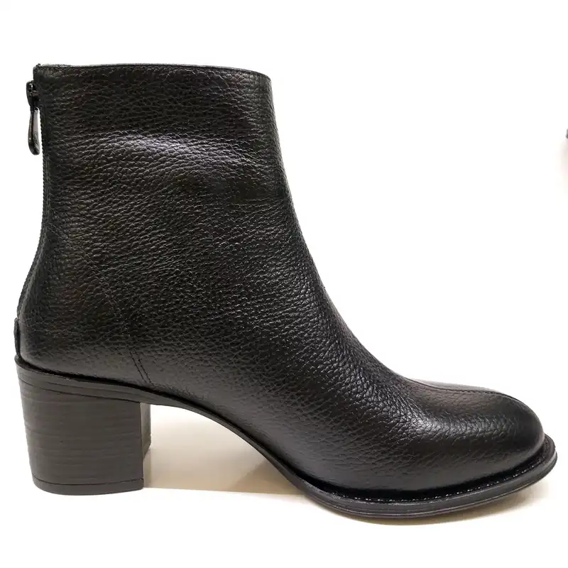 نیم بوت زنانه سرزمین چرم مدل 5204 رنگ مشکی