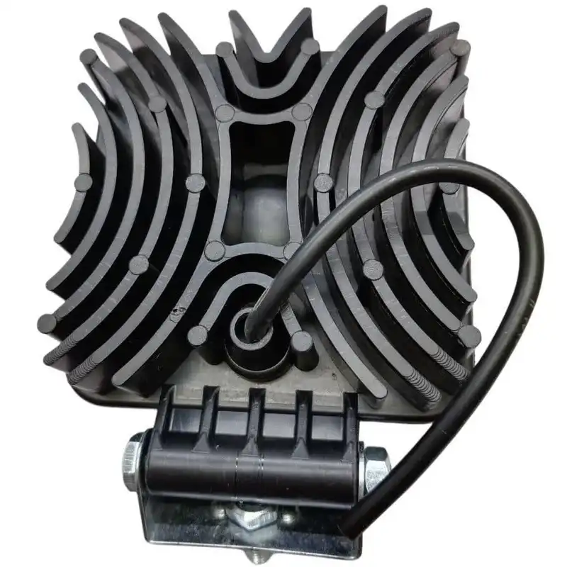 پروژکتور خودرو آفرودی مدل مربع 25 لنزه کد 1201V