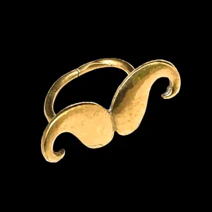 انگشتر گالری عزیزی طرح سیبیل مدل gz14922