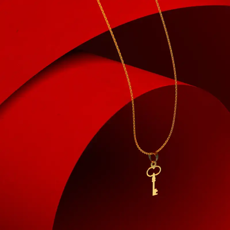 گردنبند طلا 18 عیار زنانه مدوپد مدل کلید کد F2-1-1036