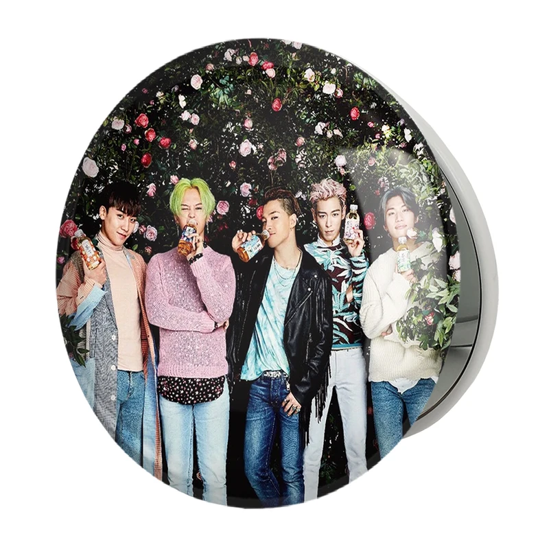 آینه جیبی خندالو طرح گروه بیگ بنگ BIGBANG مدل تاشو کد 12557 