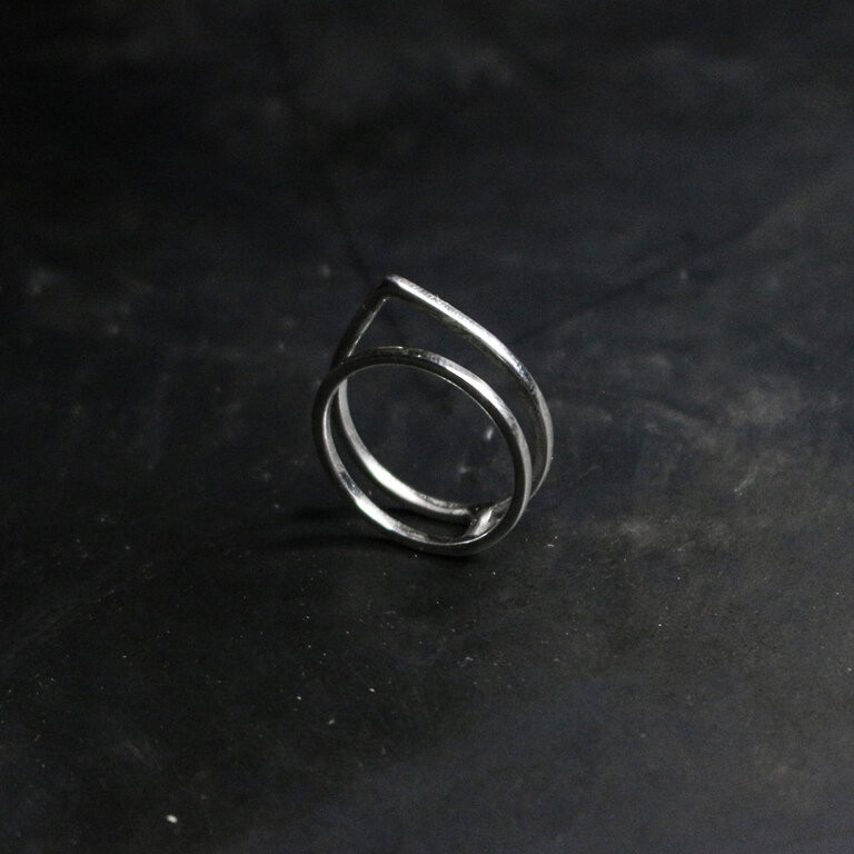 انگشتر نقره مدل اشک انگشتر نقره مدل اشک