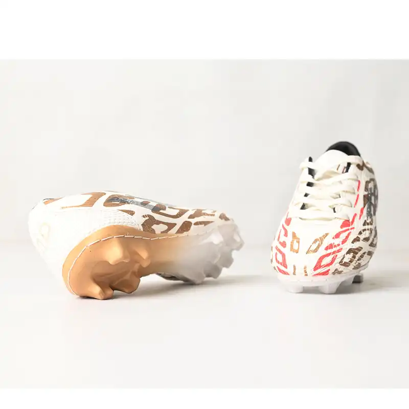 کفش فوتبال پسرانه مدل 766ST