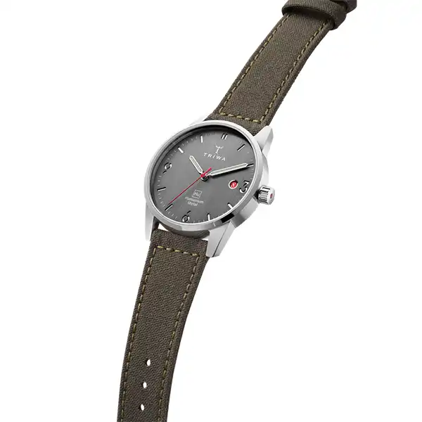 ساعت مچی عقربه ای زنانه تریوا مدل hu34