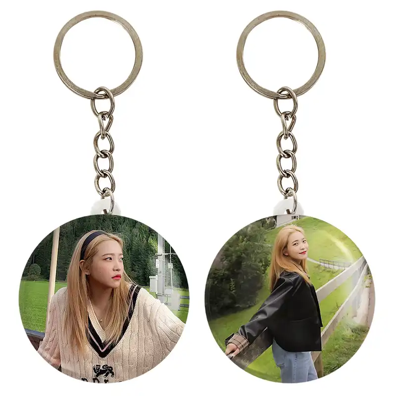 جاکلیدی خندالو مدل یری گروه رد ولوت Red Velvet کد 1960419601 مجموعه 2 عددی