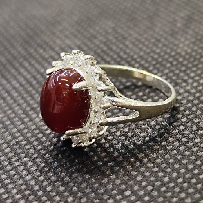 انگشتر نقره زنانه مدل سنگ عقیق کد 123 انگشتر نقره زنانه مدل سنگ عقیق کد 123