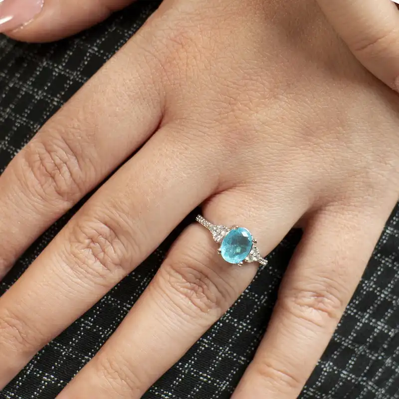 انگشتر نقره زنانه مدل توپاز AMT-R167