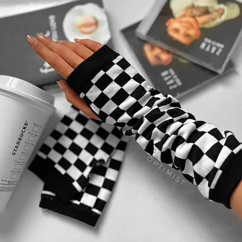 ساق دست زنانه مدل شطرنجی کد M 200