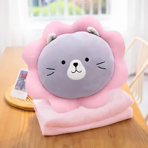 عروسک طرح گربه بالشتی مدل آفتابگردان کد JIMI110 طول 50 سانتی‌ متر به همراه پتو